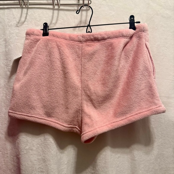 Peanuts Pink Fleece Women's Sleep Shorts NWT - Picture 4 of 6